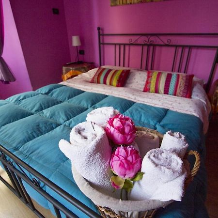 Ghiro Ghiotto Bed & Breakfast Pietra Ligure Bagian luar foto