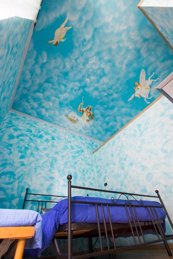 Ghiro Ghiotto Bed & Breakfast Pietra Ligure Bagian luar foto