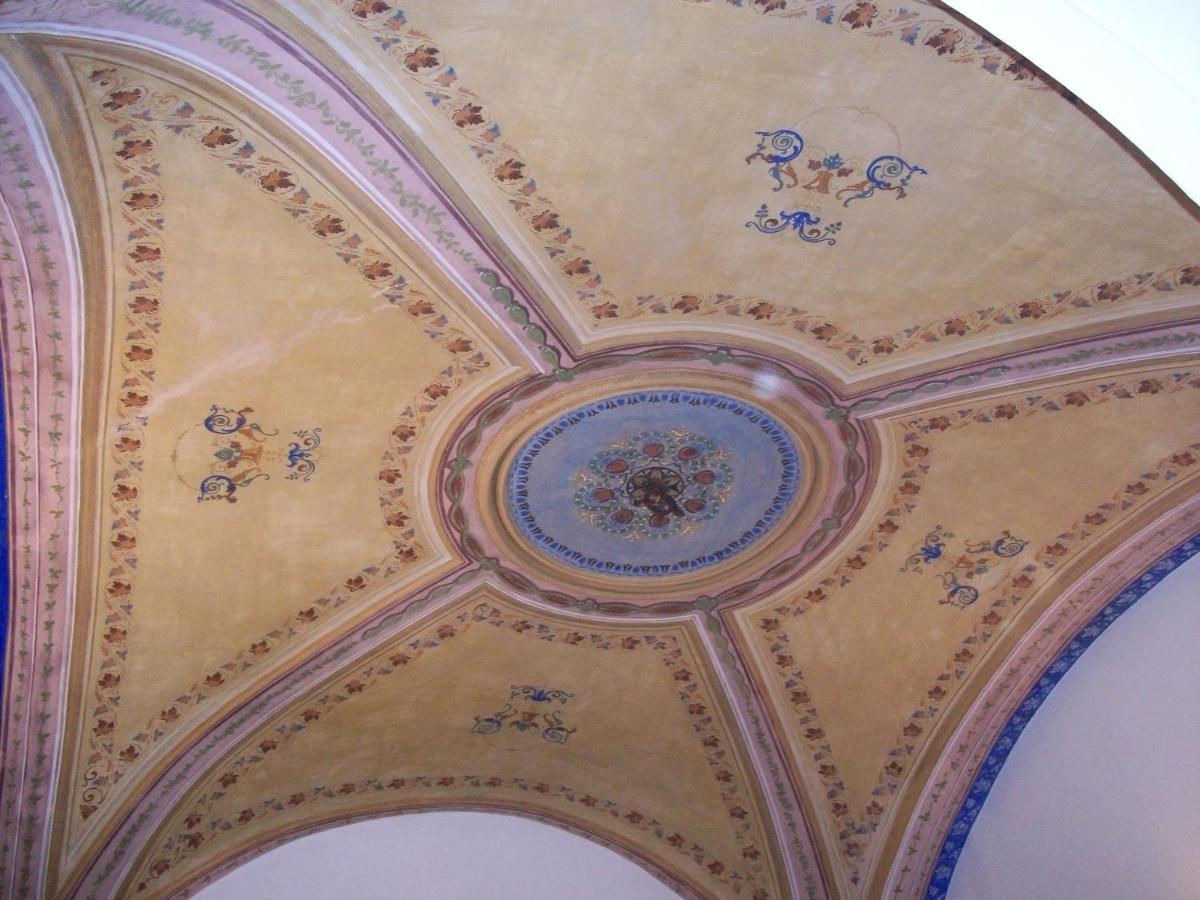Ghiro Ghiotto Bed & Breakfast Pietra Ligure Bagian luar foto