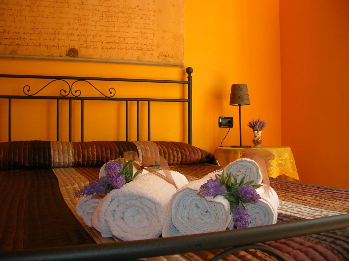 Ghiro Ghiotto Bed & Breakfast Pietra Ligure Bagian luar foto